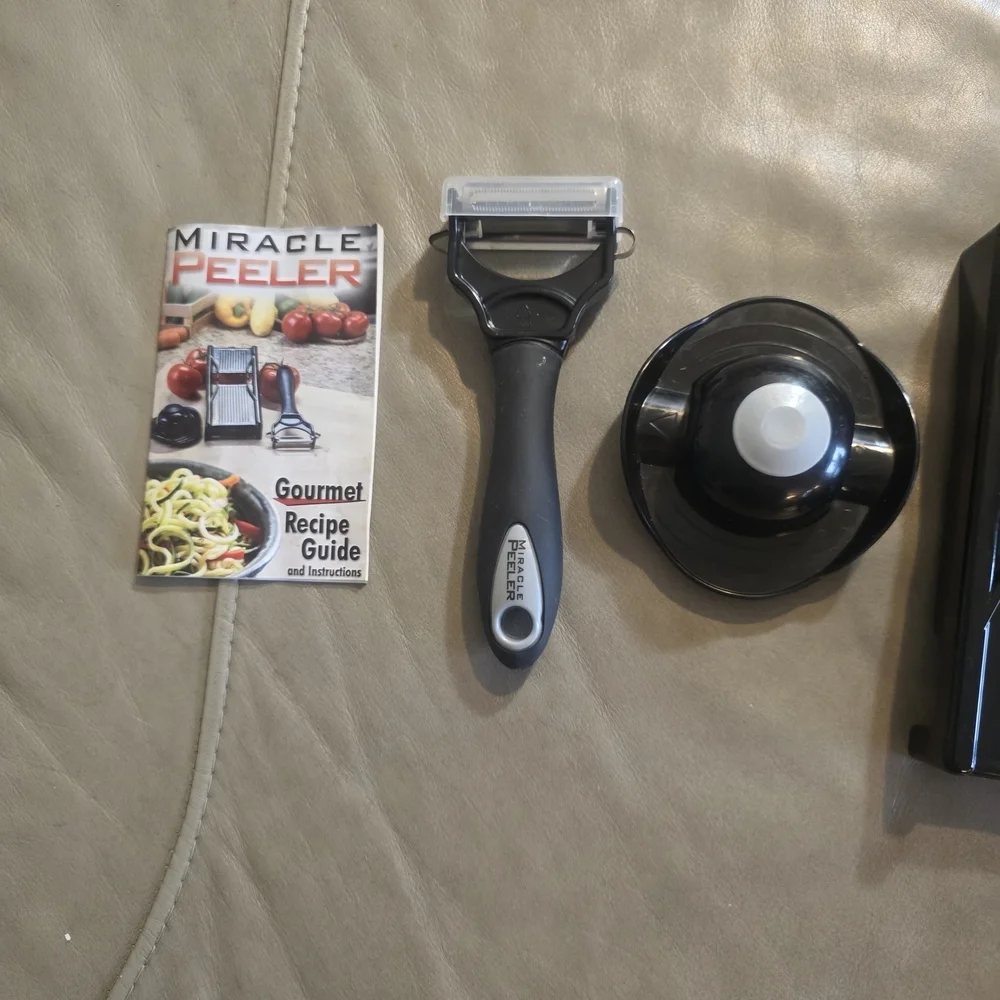 Miracle Peeler 2 In 1 Dual Blade Julieanne Kitchen Tool Set - Black